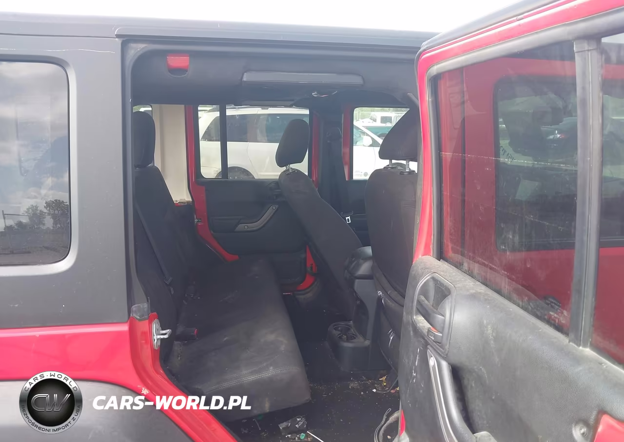 2017 Jeep Wrangler Unlimited Sport 4X4 VIN:1C4BJWDGXHL661609 - 8