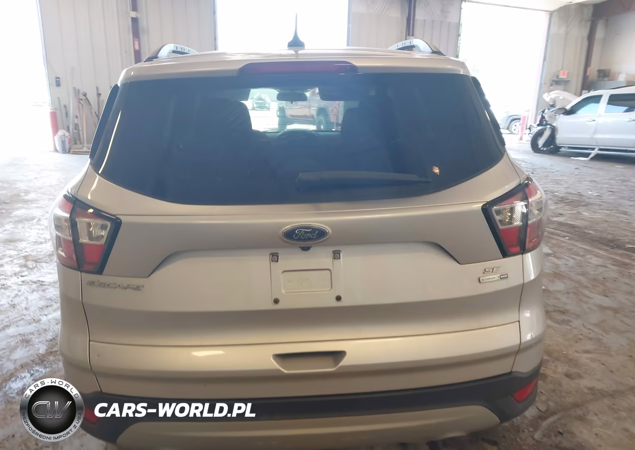 2018 Ford Escape Se VIN:1FMCU9GDXJUD03212 - 16