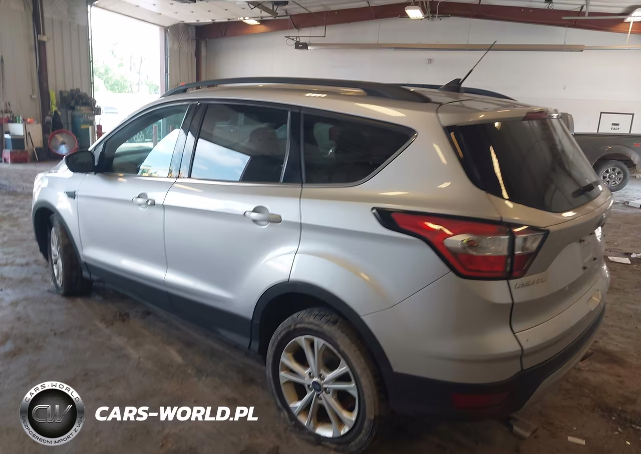 2018 Ford Escape Se VIN:1FMCU9GDXJUD03212 - 3