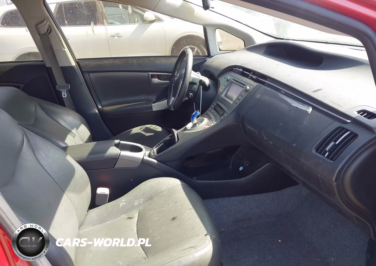 2012 Toyota Prius Three VIN:JTDKN3DU8C1574062 - 5