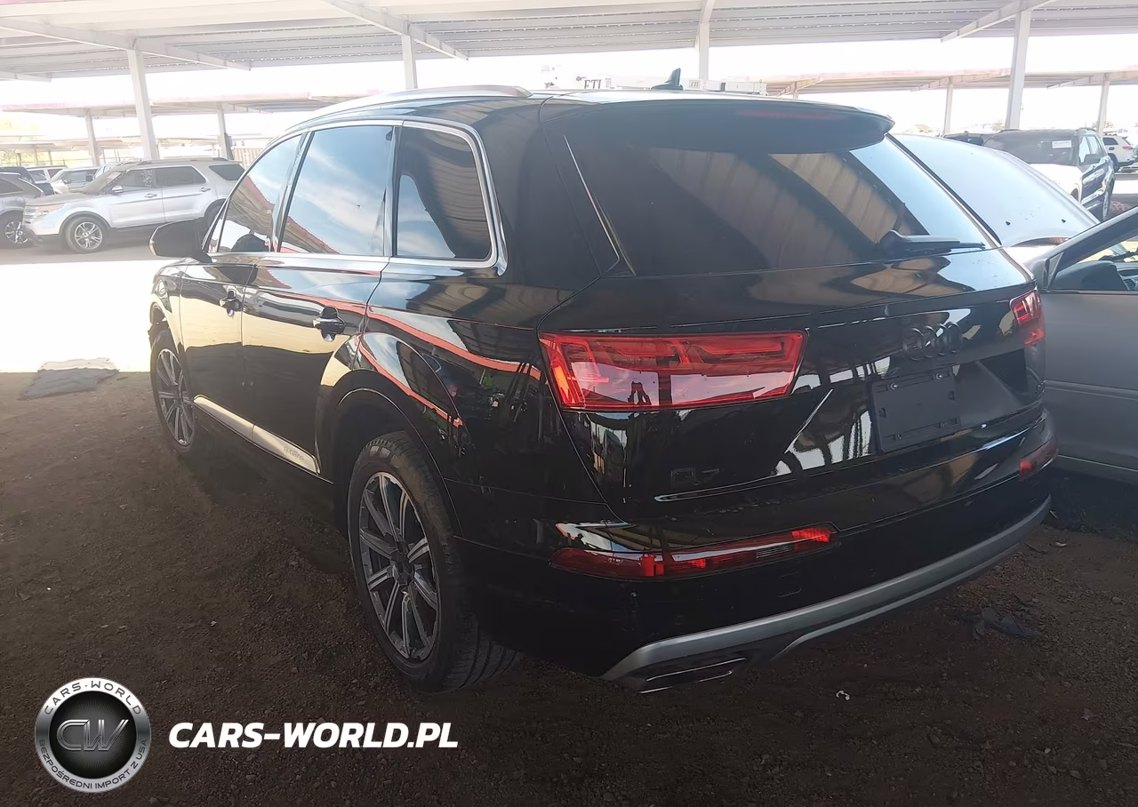 2018 Audi Q7 3.0T Premium VIN:WA1LAAF70JD030088 - 3