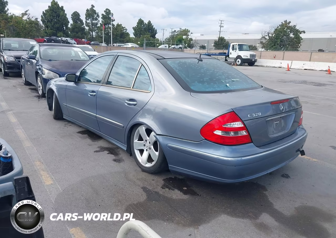 2003 Mercedes-Benz E 320 VIN:WDBUF65J63A211589 - 3