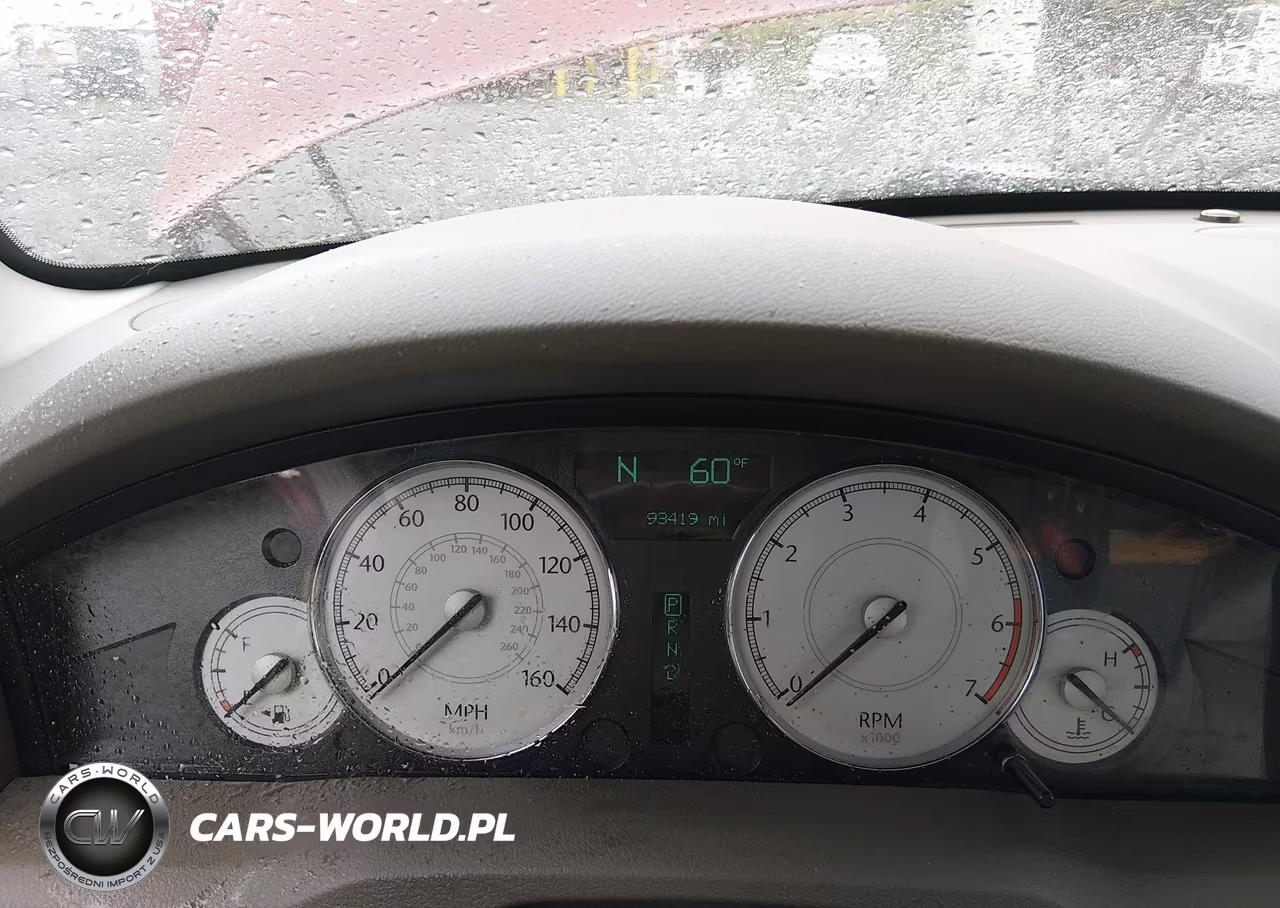 2007 Chrysler 300C VIN:2C3LA63H27H762870 - 7