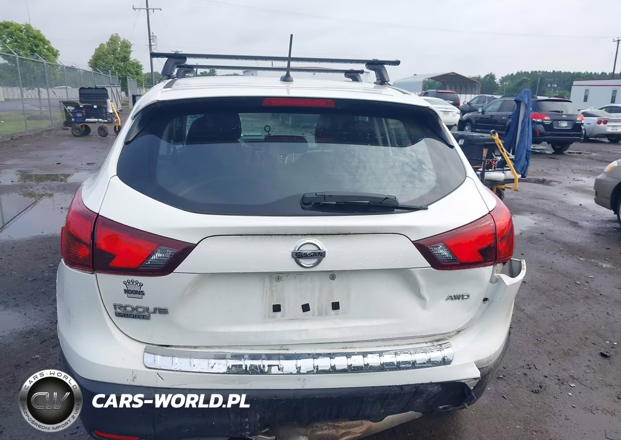 2017 Nissan Rogue Sport S VIN:JN1BJ1CR4HW124421 - 17