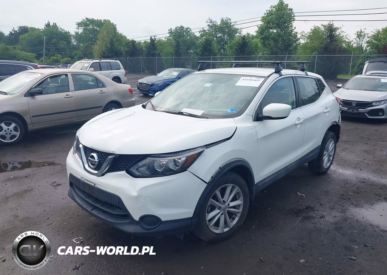 2017 Nissan Rogue Sport S VIN:JN1BJ1CR4HW124421 - 2