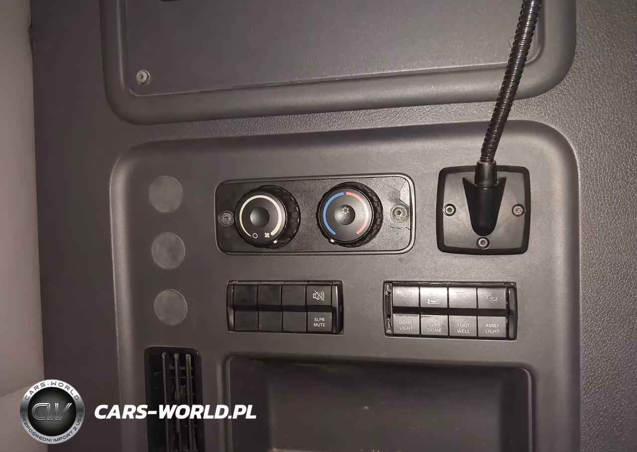 2018 Freightliner New Cascadia 126 VIN:3AKJHHDR5JSJU2667 - 15
