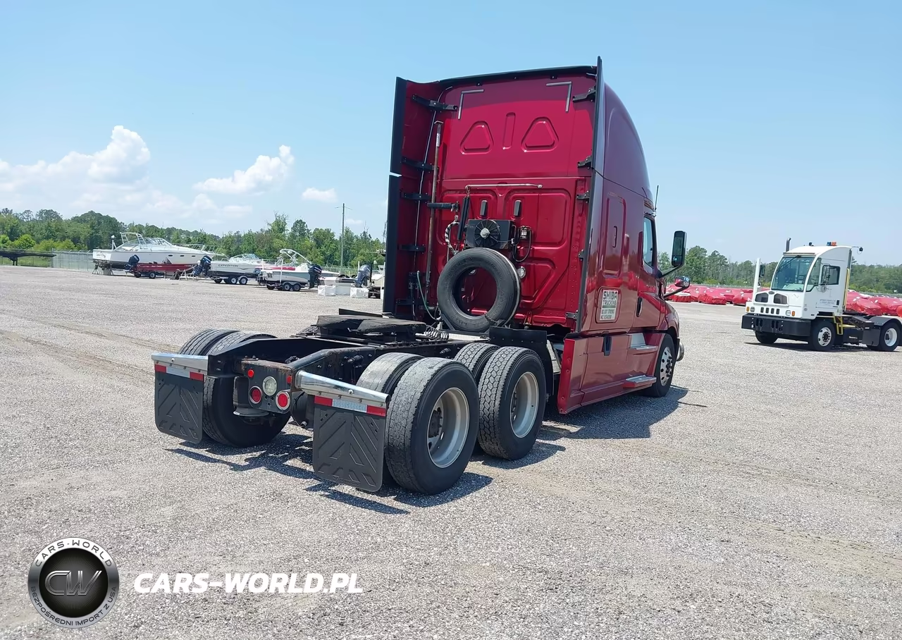 2018 Freightliner New Cascadia 126 VIN:3AKJHHDR5JSJU2667 - 4