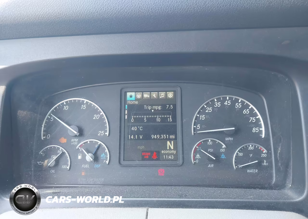 2018 Freightliner New Cascadia 126 VIN:3AKJHHDR5JSJU2667 - 5