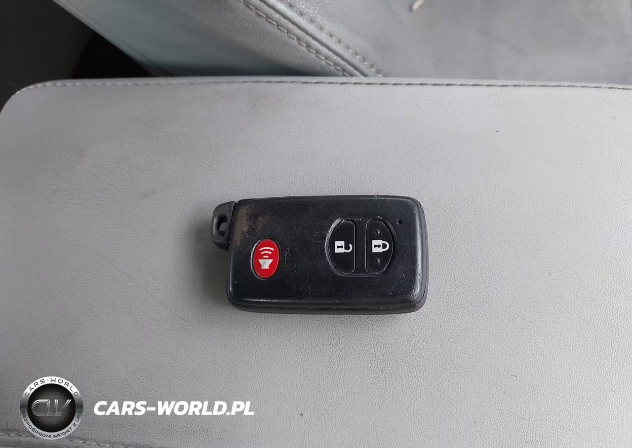 2015 Toyota Prius Four VIN:JTDKN3DU0F0397419 - 11