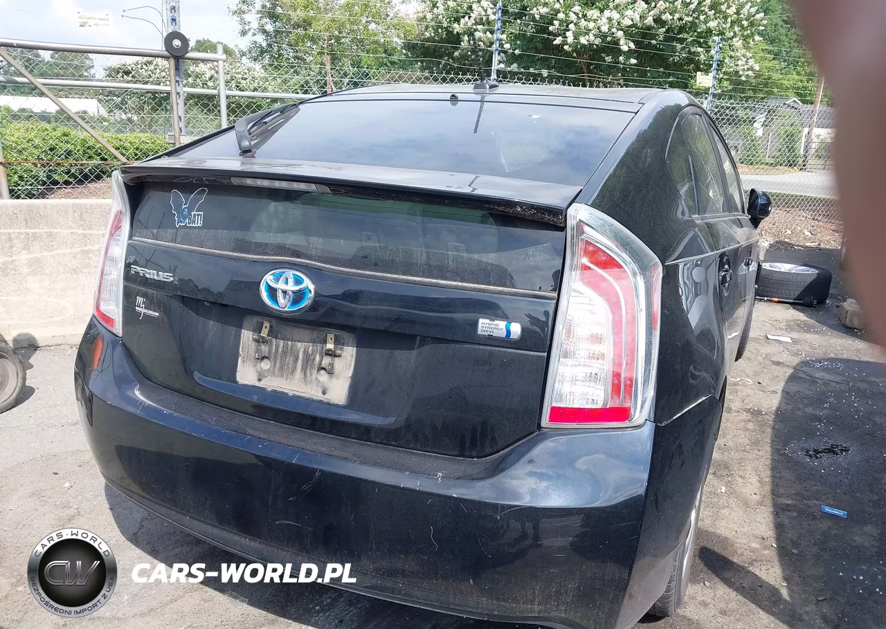 2015 Toyota Prius Four VIN:JTDKN3DU0F0397419 - 16