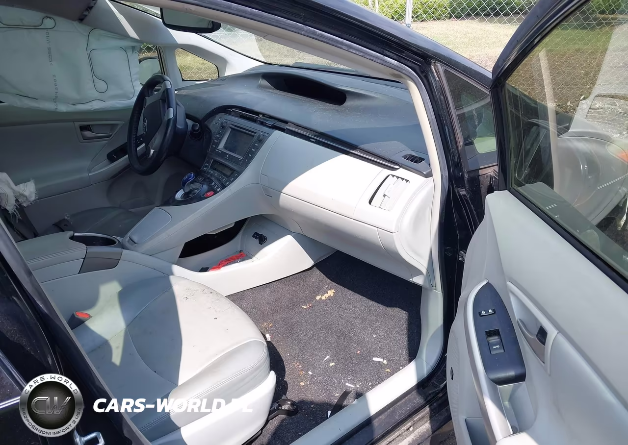 2015 Toyota Prius Four VIN:JTDKN3DU0F0397419 - 5