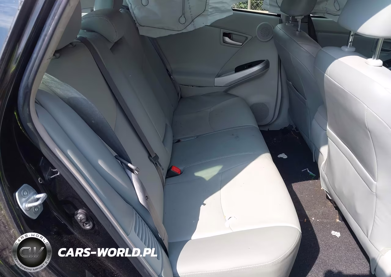 2015 Toyota Prius Four VIN:JTDKN3DU0F0397419 - 8