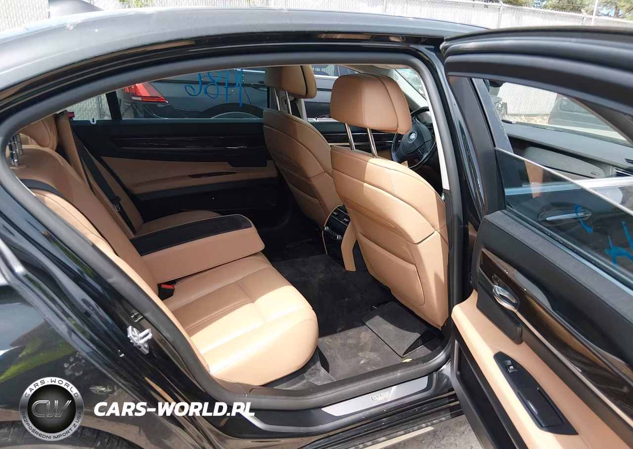 2010 BMW 750Li VIN:WBAKB8C51ACY64397 - 8