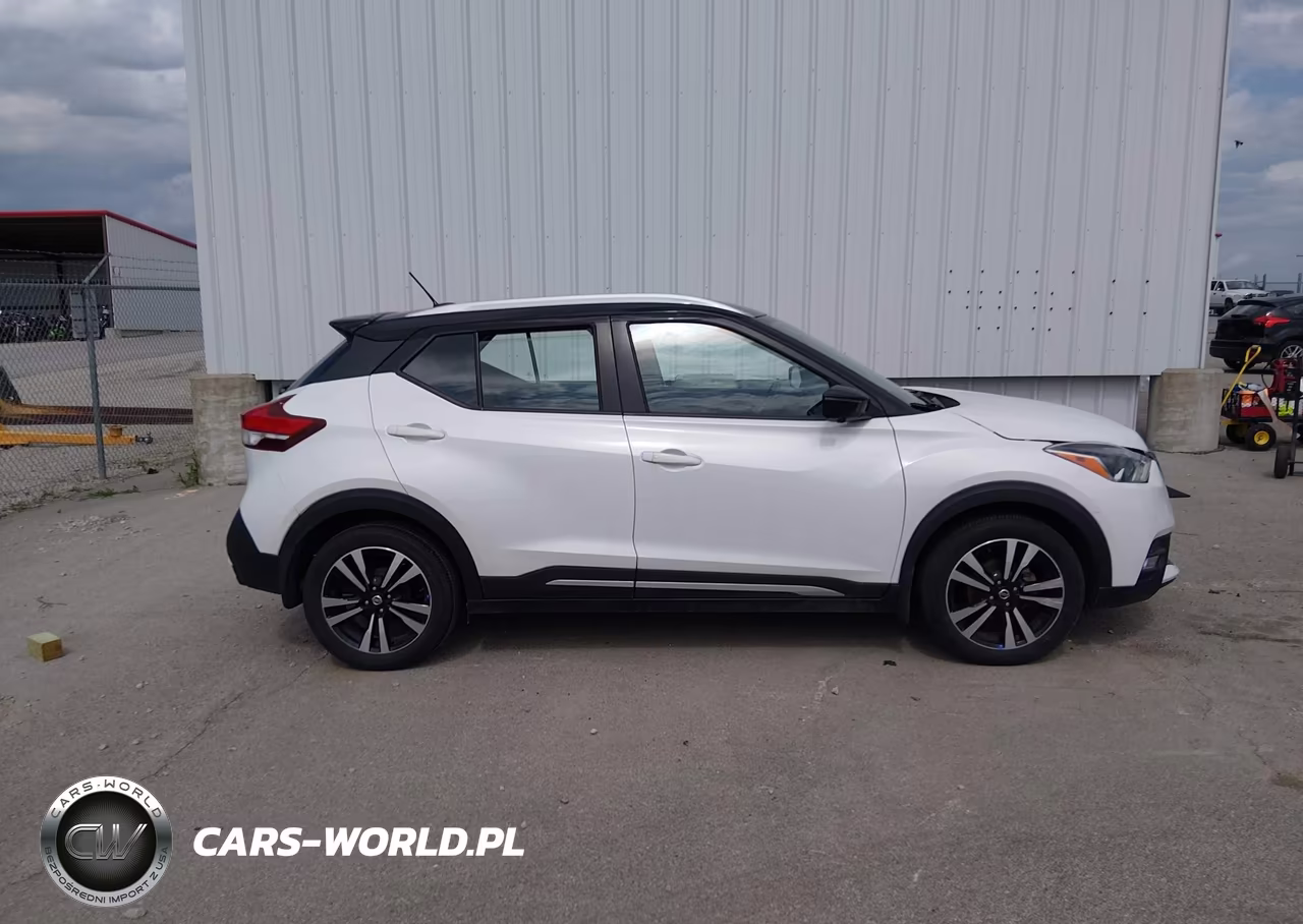 2019 Nissan Kicks Sr VIN:3N1CP5CUXKL506352 - 14
