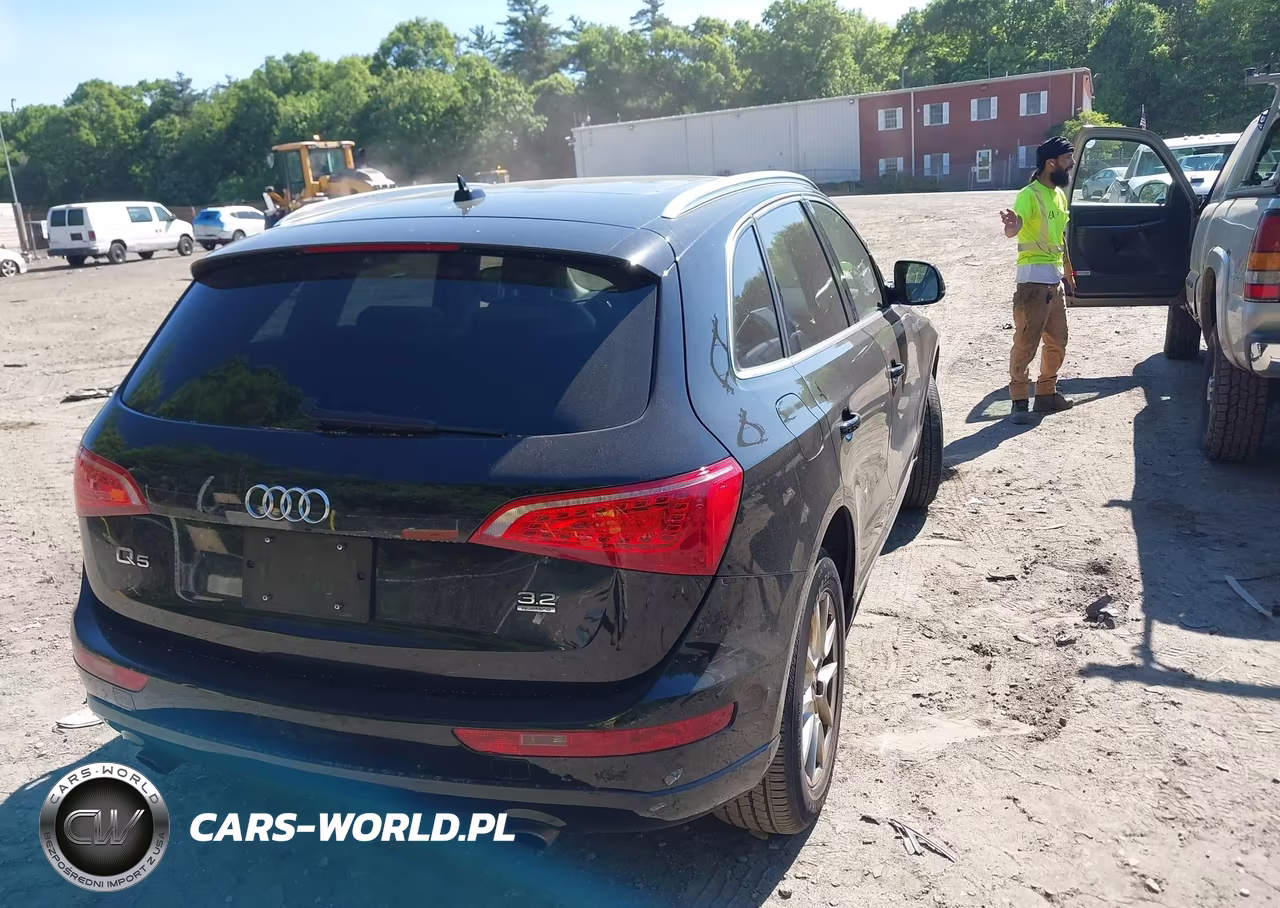 2010 Audi Q5 3.2 Premium VIN:WA1LKAFP9AA080809 - 4