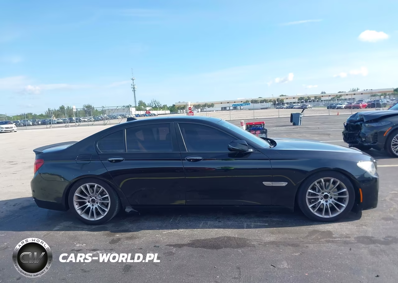 2015 BMW 740I VIN:WBAYA6C5XFD827089 - 13