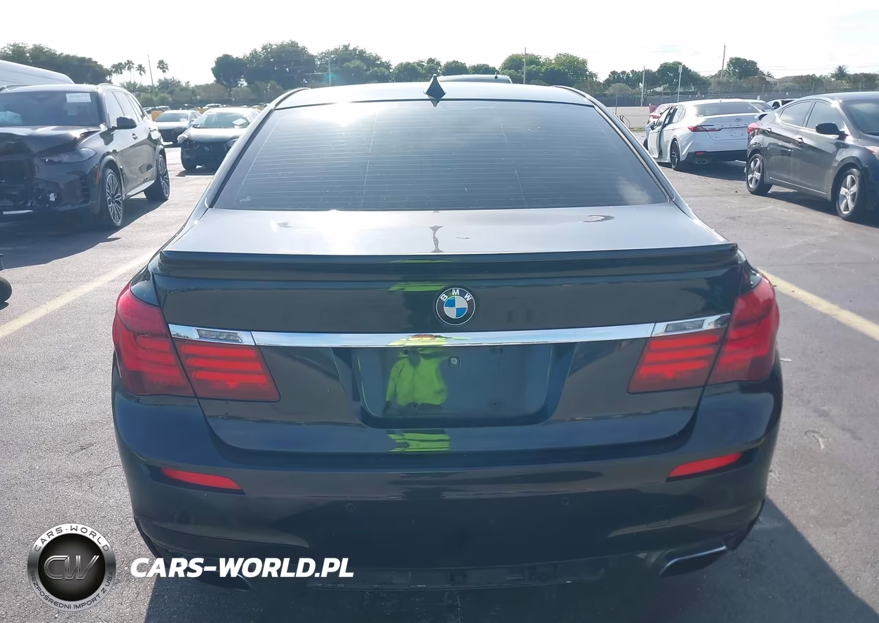 2015 BMW 740I VIN:WBAYA6C5XFD827089 - 16