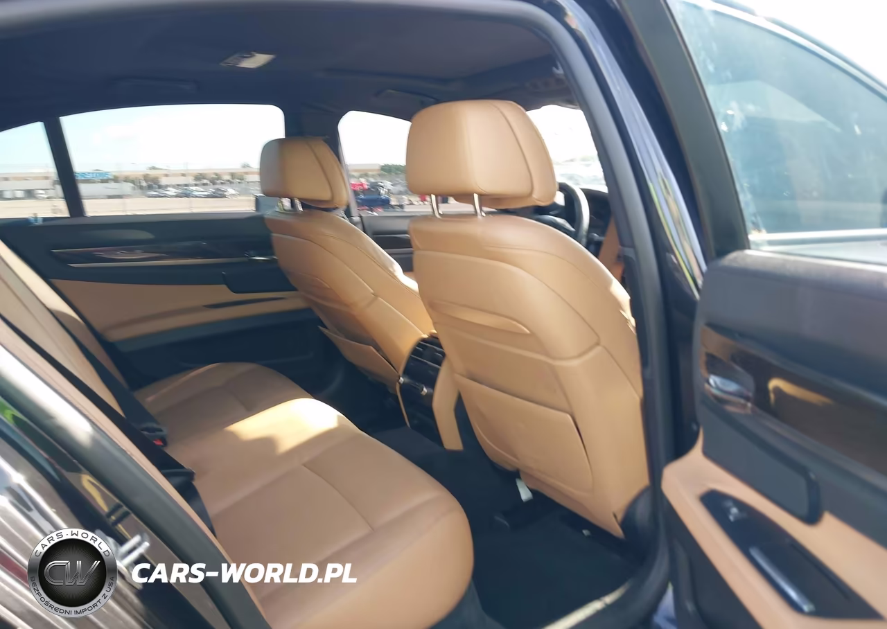2015 BMW 740I VIN:WBAYA6C5XFD827089 - 8