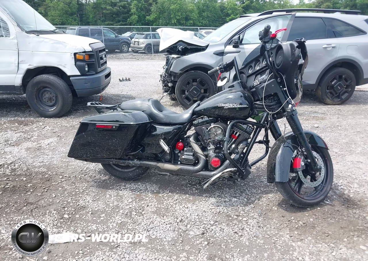 2014 Harley-Davidson Flhx Street Glide VIN:1HD1KBM32EB604318 - 12