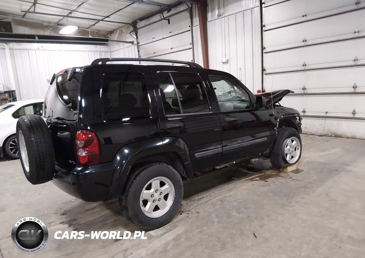 2007 Jeep Liberty Sport VIN:1J4GL48K27W652641 - 4