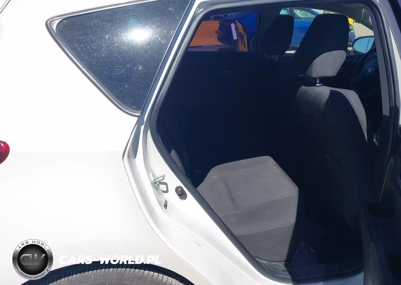 2018 Toyota Corolla Im VIN:JTNKARJEXJJ557719 - 8