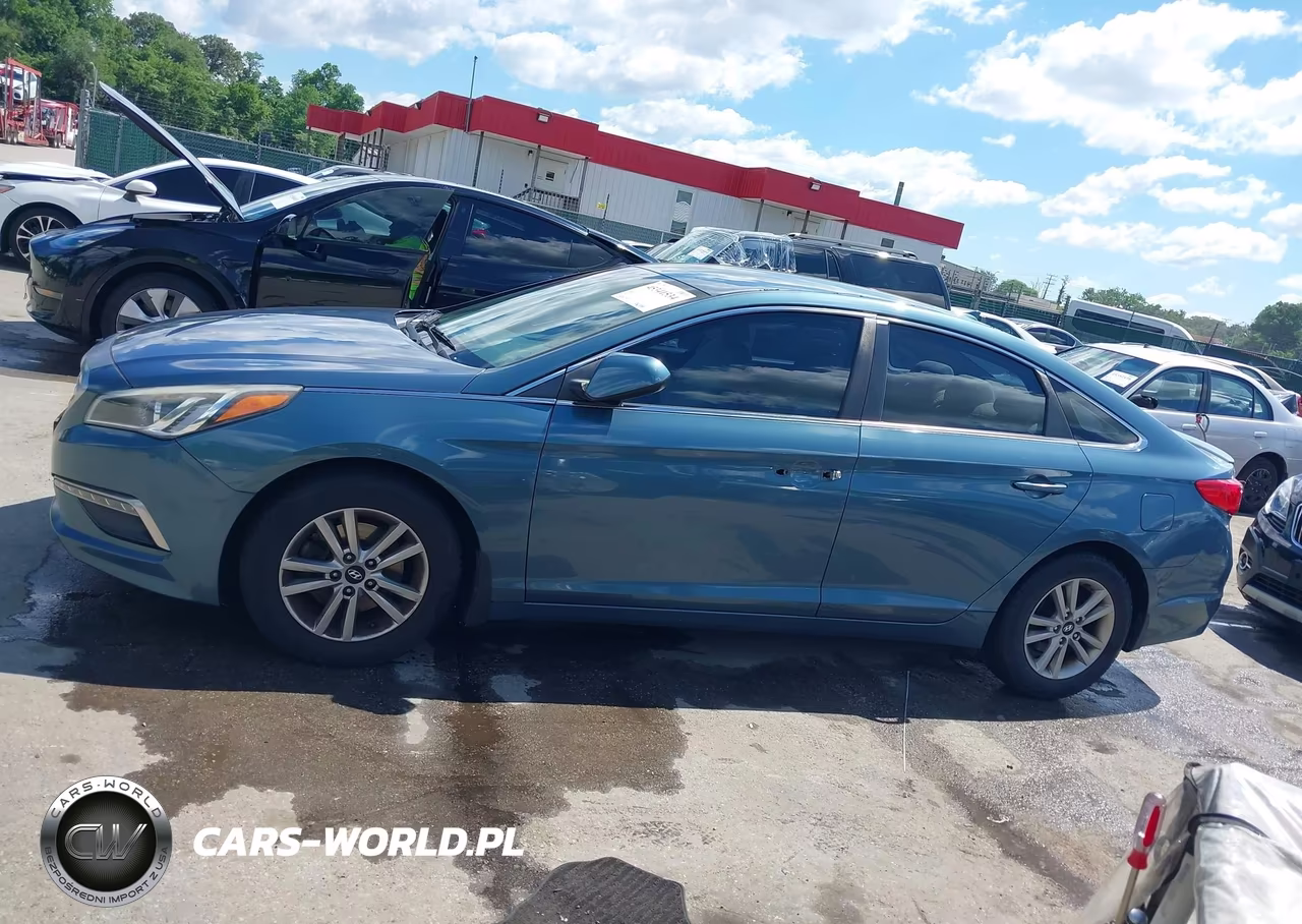 2015 Hyundai Sonata Se VIN:5NPE24AF3FH142364 - 15