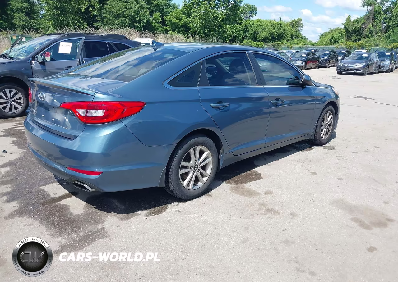 2015 Hyundai Sonata Se VIN:5NPE24AF3FH142364 - 4