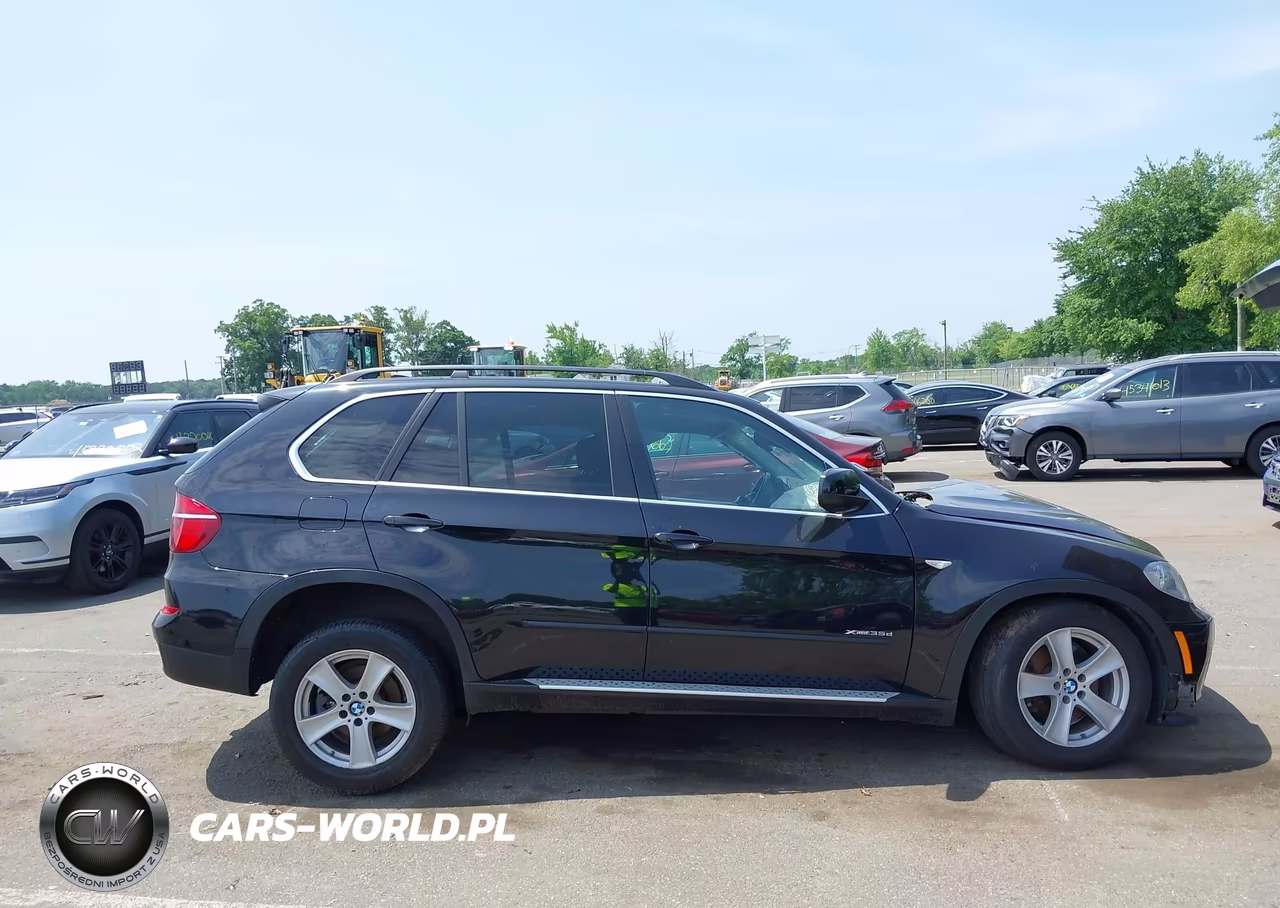 2013 BMW X5 xDrive35D VIN:5UXZW0C56D0B92397 - 13