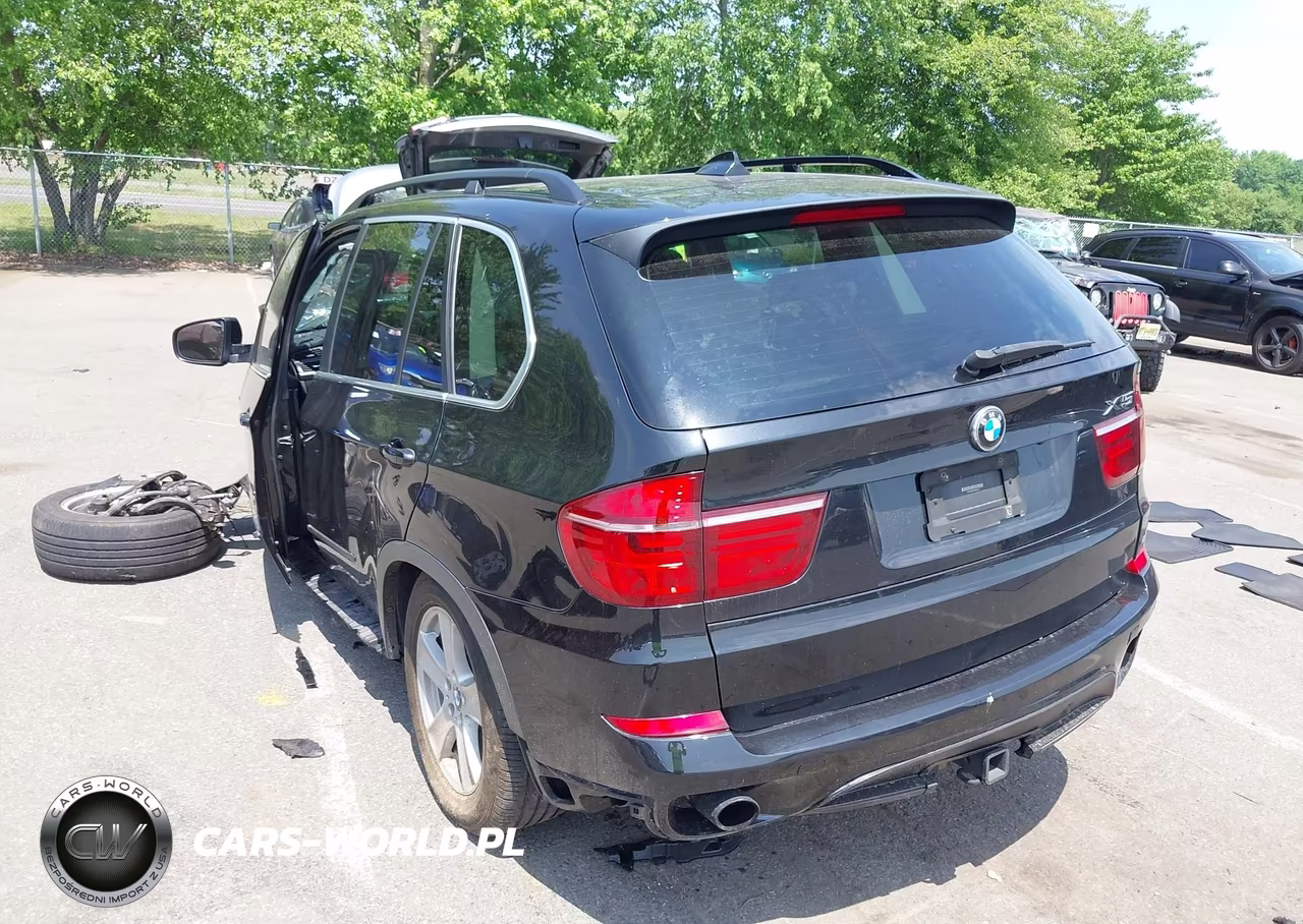 2013 BMW X5 xDrive35D VIN:5UXZW0C56D0B92397 - 3