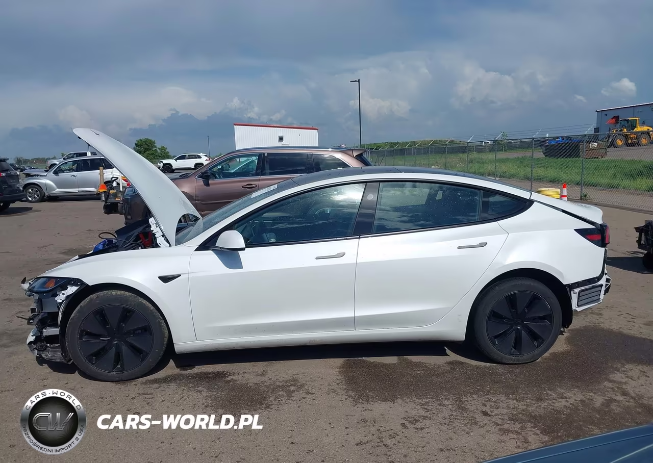 2025 Tesla Model 3 Long Range All-Wheel Drive VIN:5YJ3E1EB3SF885328 - 14