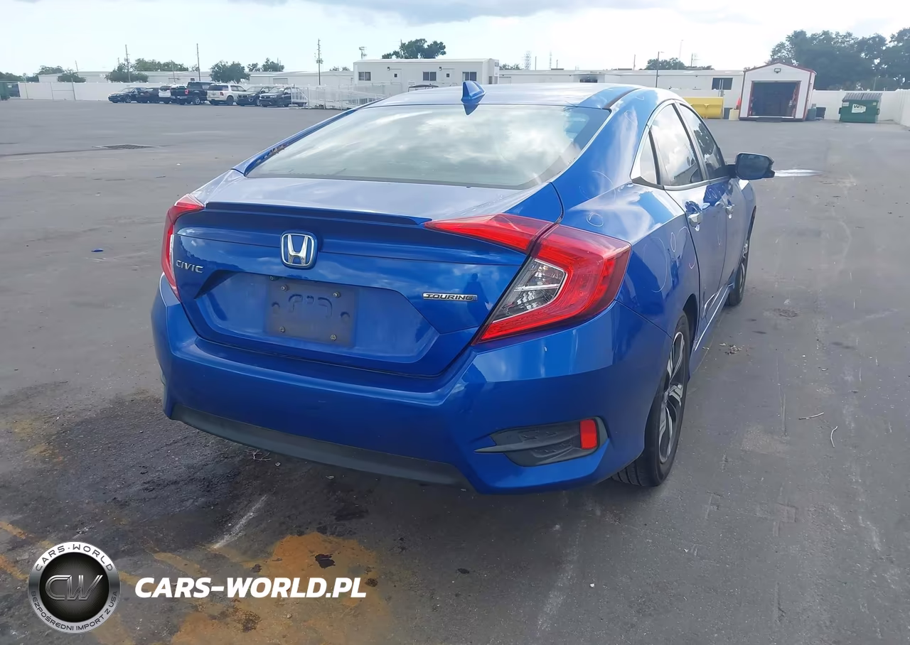 2016 Honda Civic Touring VIN:19XFC1F9XGE026118 - 4