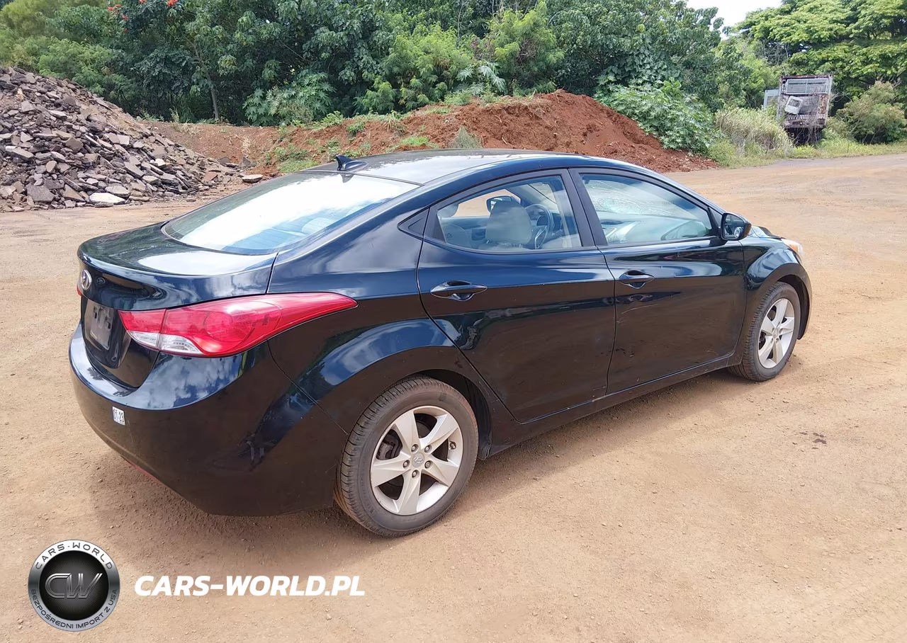 2011 Hyundai Elantra Gls VIN:5NPDH4AEXBH000265 - 4
