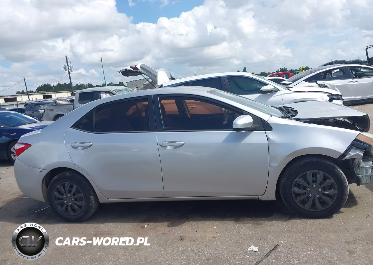 2015 Toyota Corolla L VIN:5YFBURHE3FP325614 - 13