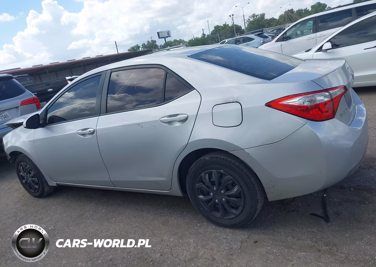 2015 Toyota Corolla L VIN:5YFBURHE3FP325614 - 14