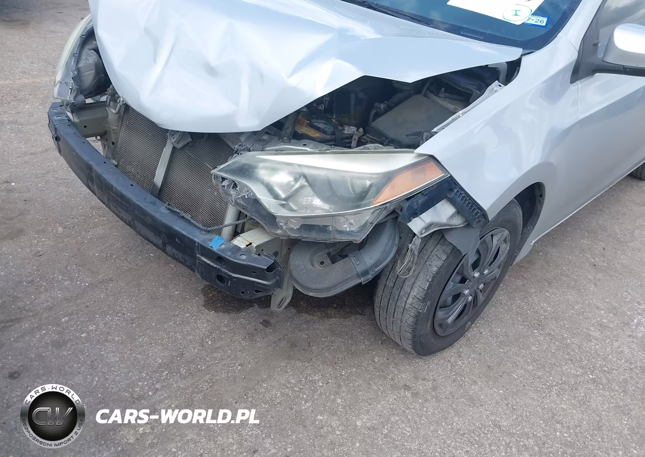 2015 Toyota Corolla L VIN:5YFBURHE3FP325614 - 6