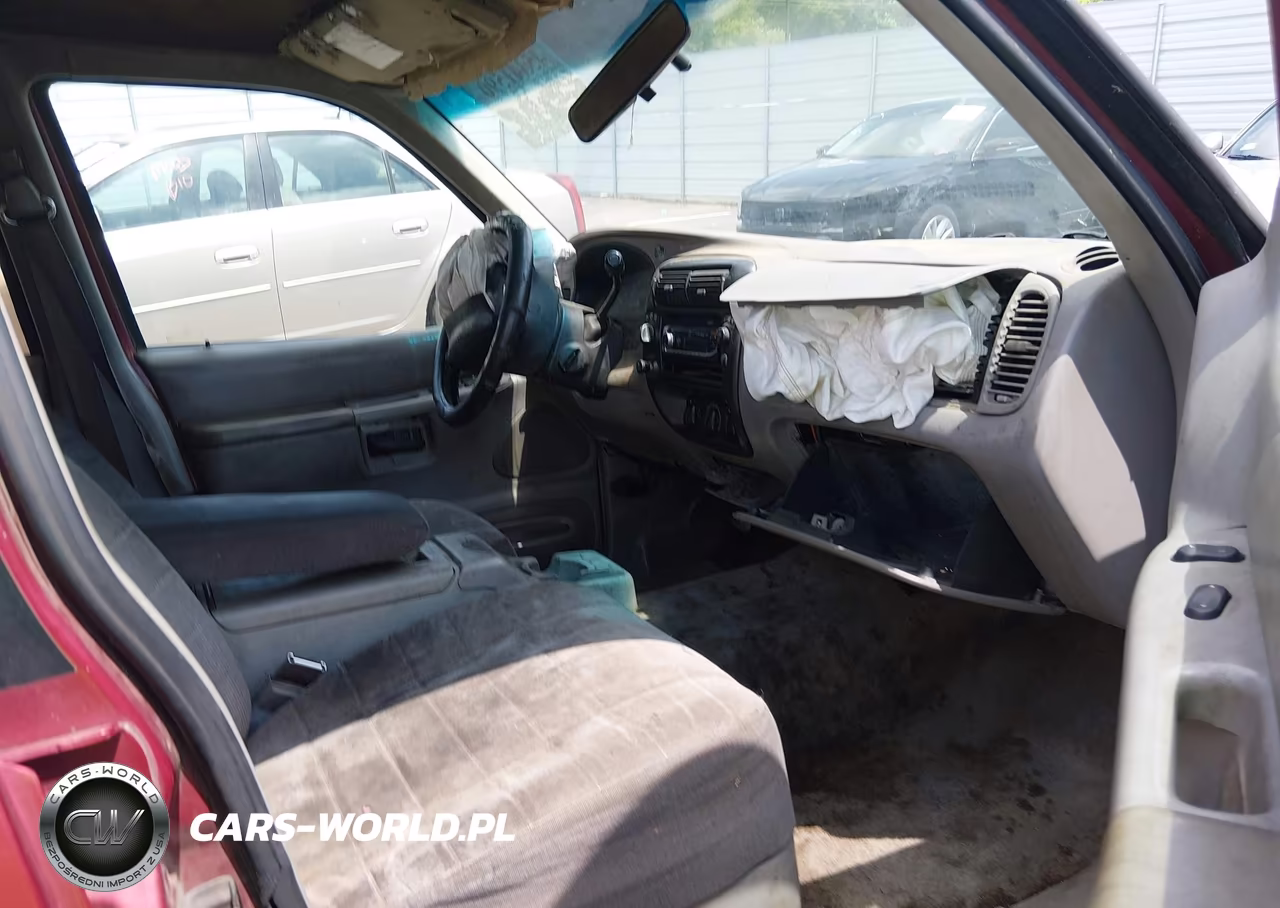 1996 Ford Explorer VIN:1FMDU34XXTUB57669 - 5
