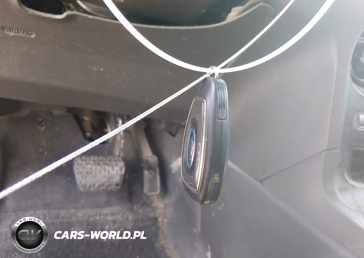 2013 Ford Fiesta Titanium VIN:3FADP4CJ8DM194133 - 10