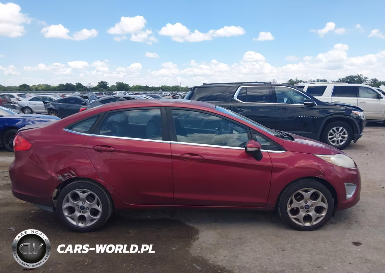 2013 Ford Fiesta Titanium VIN:3FADP4CJ8DM194133 - 12
