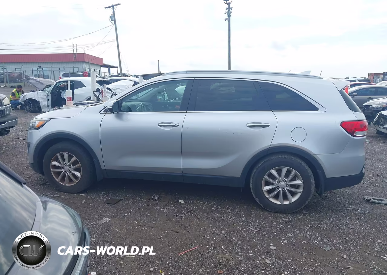 2016 Kia Sorento 3.3L Lx VIN:5XYPG4A55GG035388 - 14
