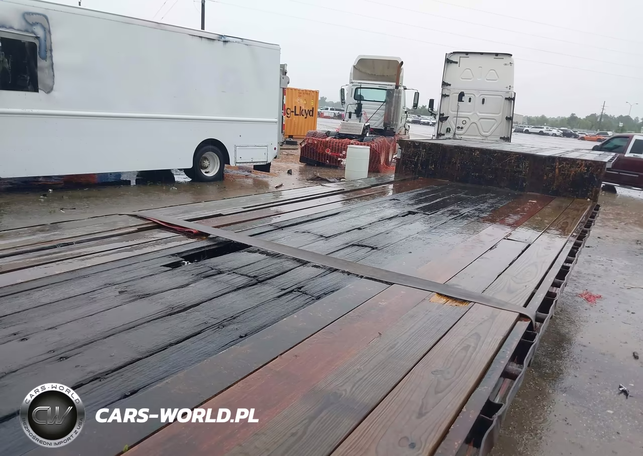 2001 Lufkin Industries Flatbed VIN:1L01B482811148678 - 7