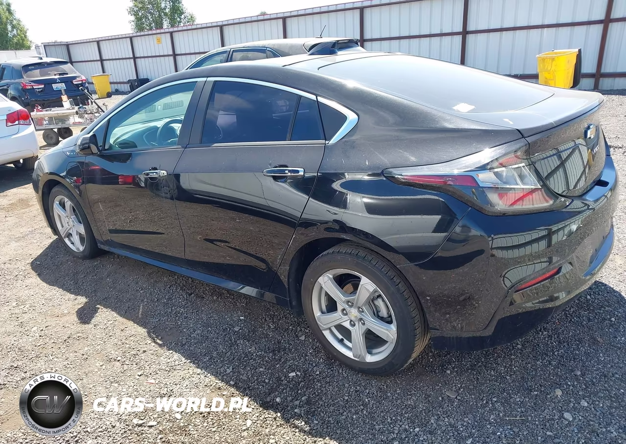 2018 Chevrolet Volt Lt VIN:1G1RC6S56JU117840 - 3