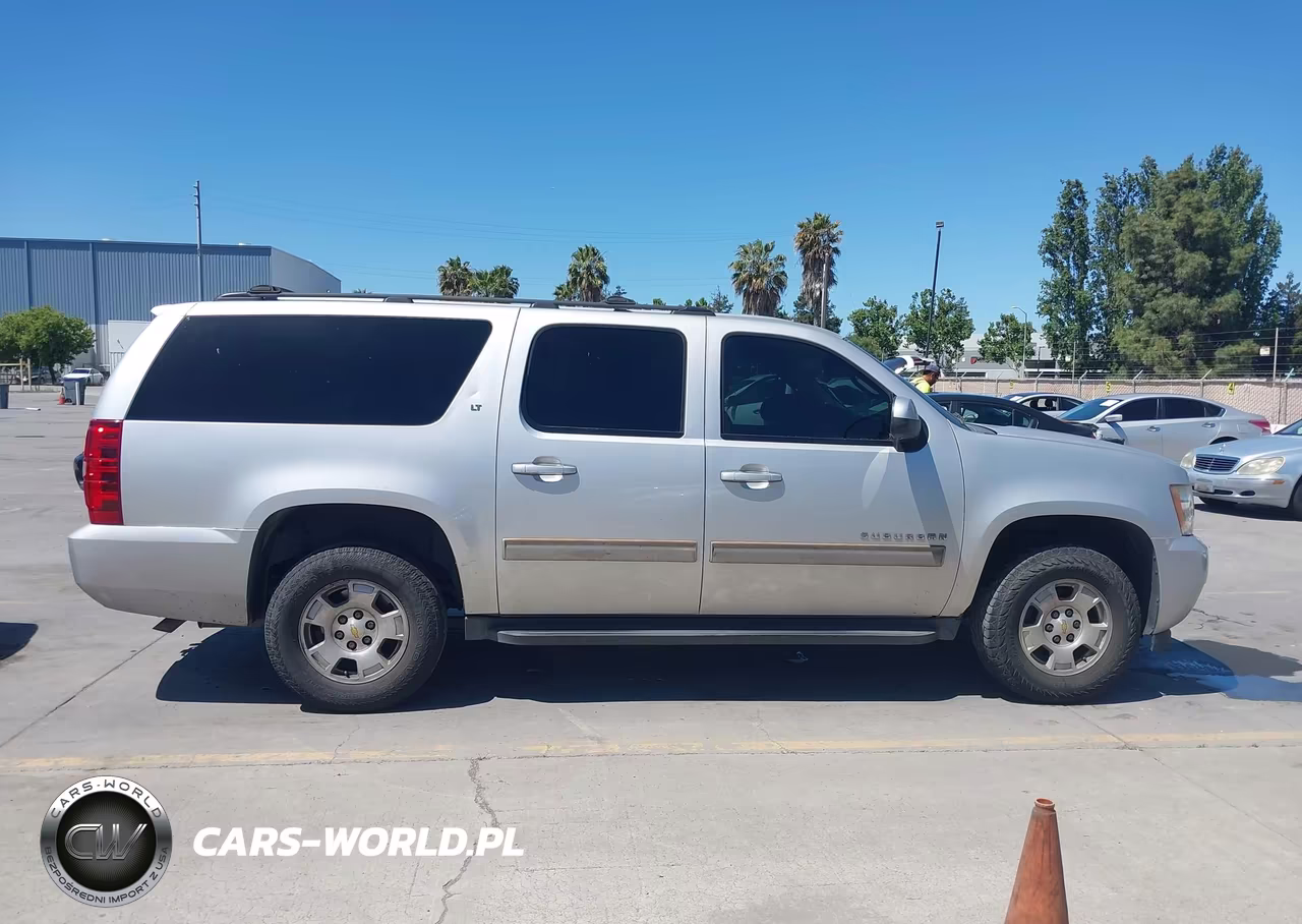 2014 Chevrolet Suburban Lt VIN:1GNSCJE0XER223610 - 13