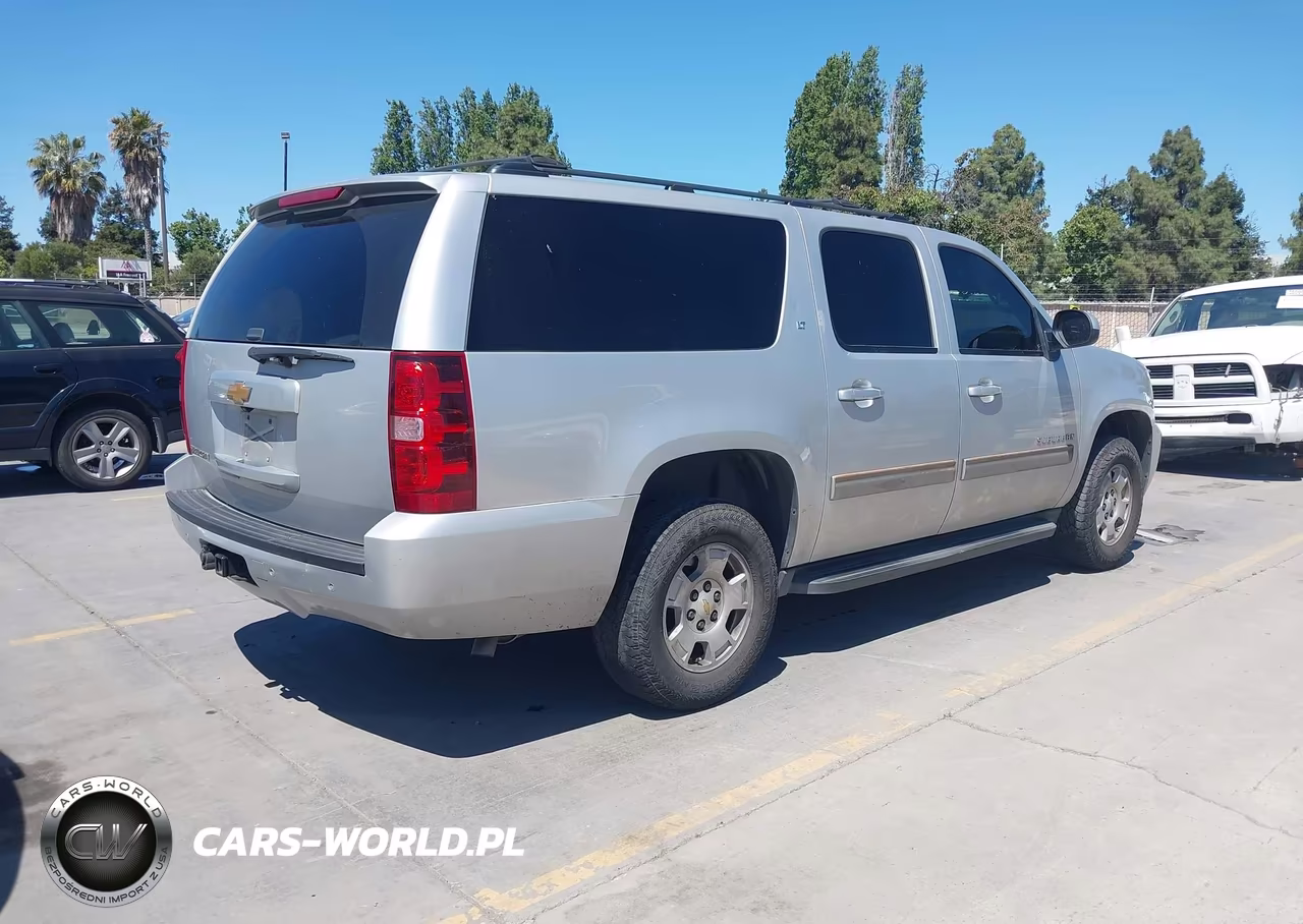2014 Chevrolet Suburban Lt VIN:1GNSCJE0XER223610 - 4