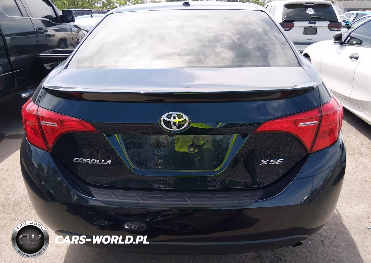2018 Toyota Corolla Xse VIN:2T1BURHE0JC020676 - 17