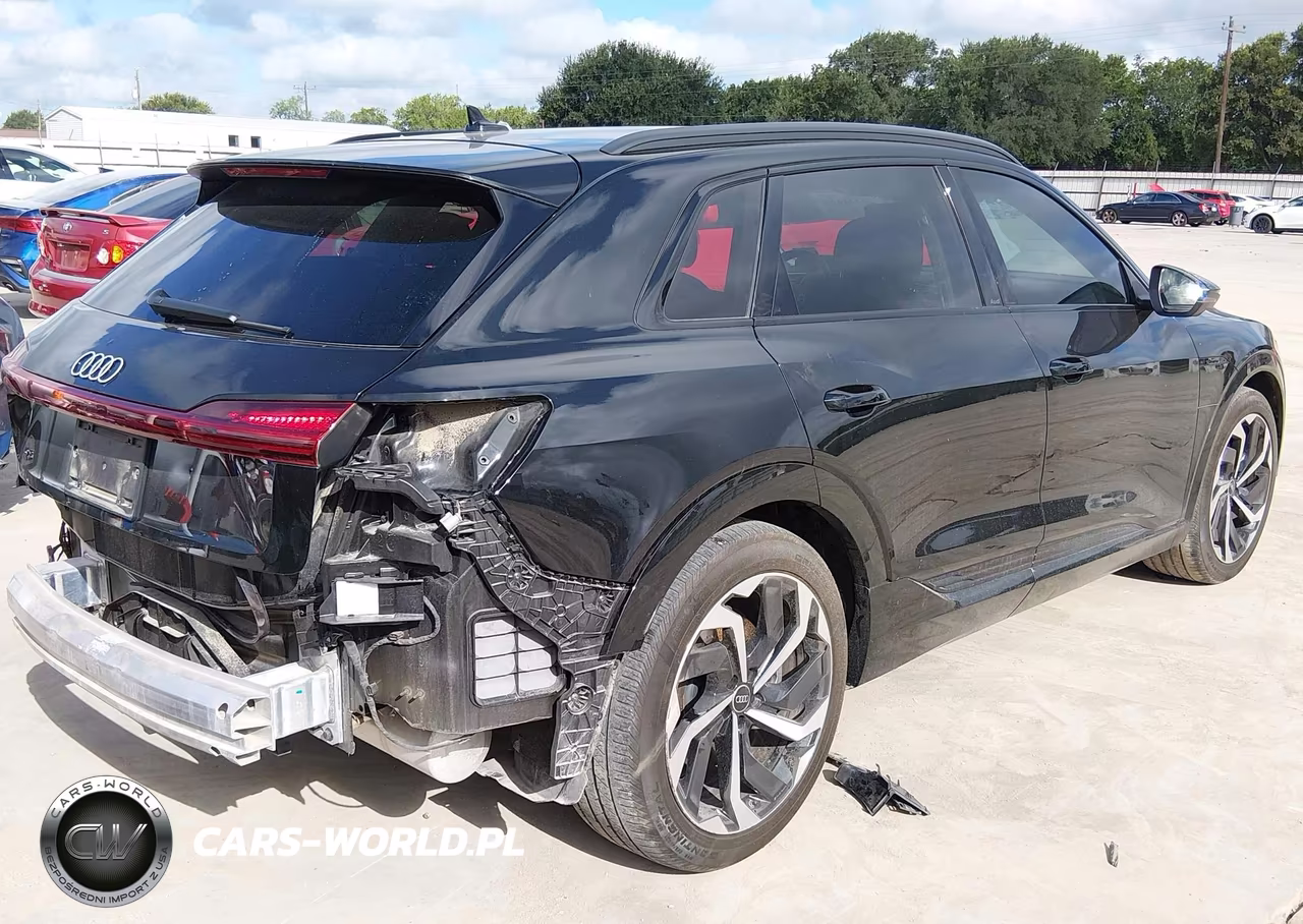 2024 Audi Q8 E-Tron Premium Plus Quattro VIN:WA15ABGE1RB025128 - 4