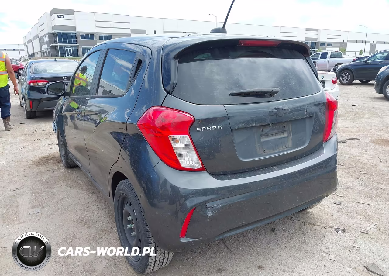 2019 Chevrolet Spark Ls Cvt VIN:KL8CB6SA6KC812512 - 3