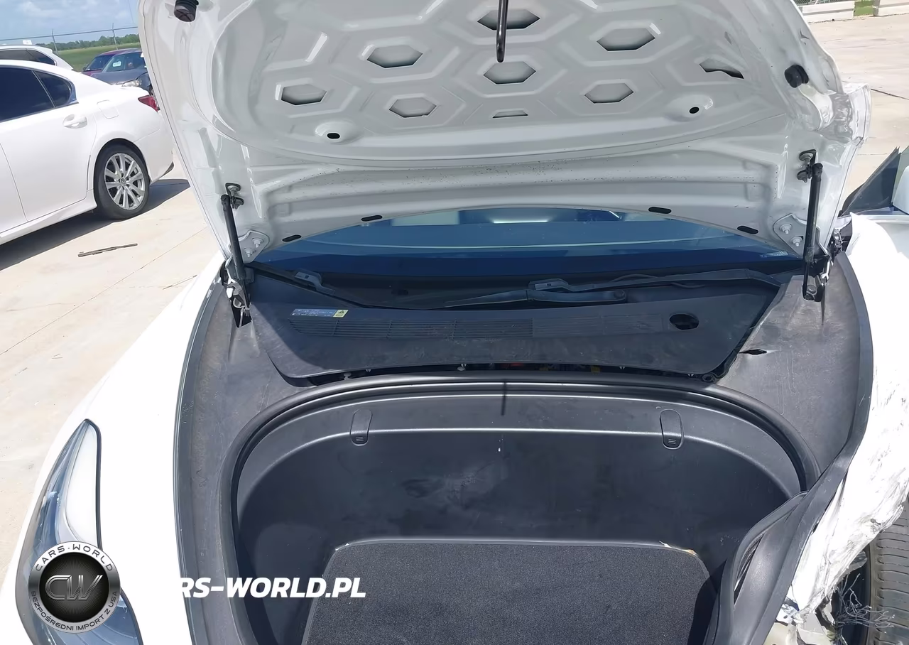 2018 Tesla Model 3 Long Range-Mid Range VIN:5YJ3E1EA7JF051231 - 10