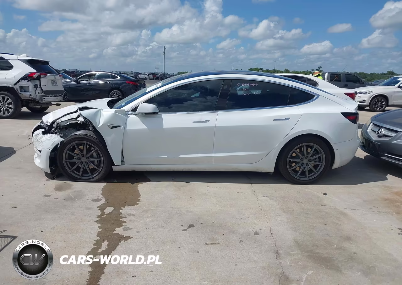 2018 Tesla Model 3 Long Range-Mid Range VIN:5YJ3E1EA7JF051231 - 13