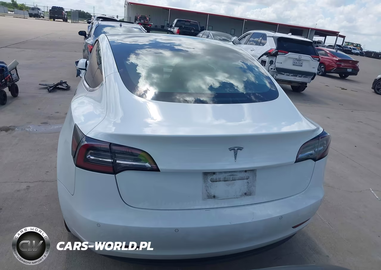 2018 Tesla Model 3 Long Range-Mid Range VIN:5YJ3E1EA7JF051231 - 15