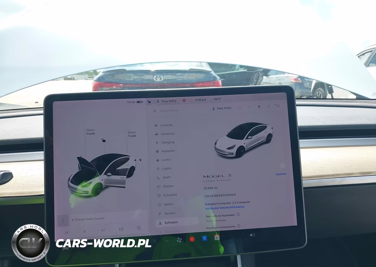 2018 Tesla Model 3 Long Range-Mid Range VIN:5YJ3E1EA7JF051231 - 17